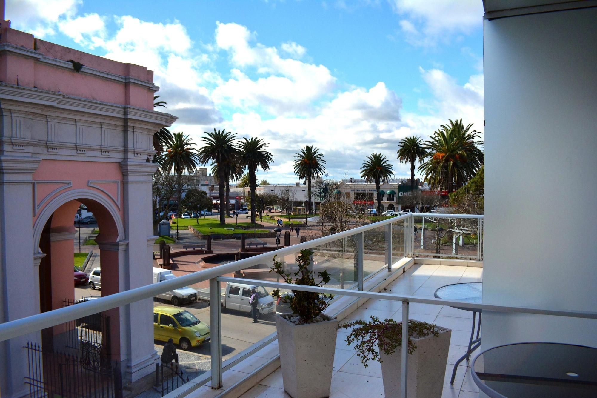 De La Plaza Hotel มัลโดนาโด ภายนอก รูปภาพ